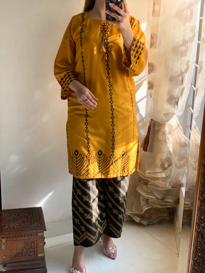 Saya (Stitched 2 Pcs)