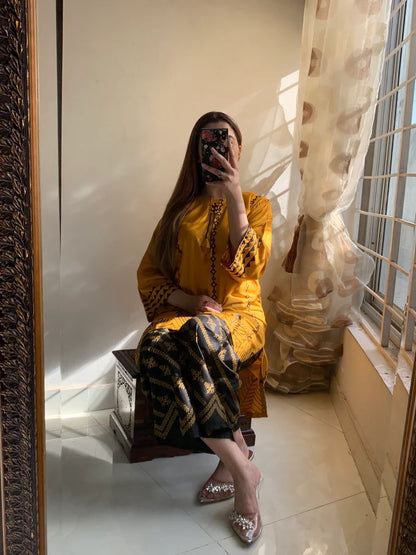 Saya (Stitched 2 Pcs)