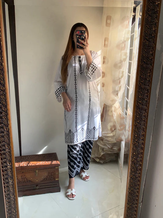 Saya (Stitched 2 Pcs)