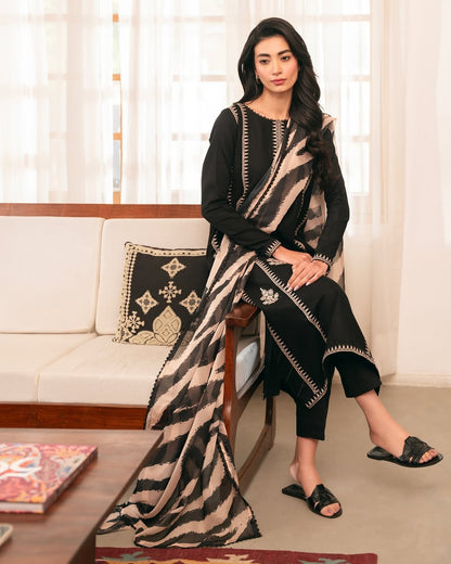 Wardah Long Length (Embroided 3 PCs)