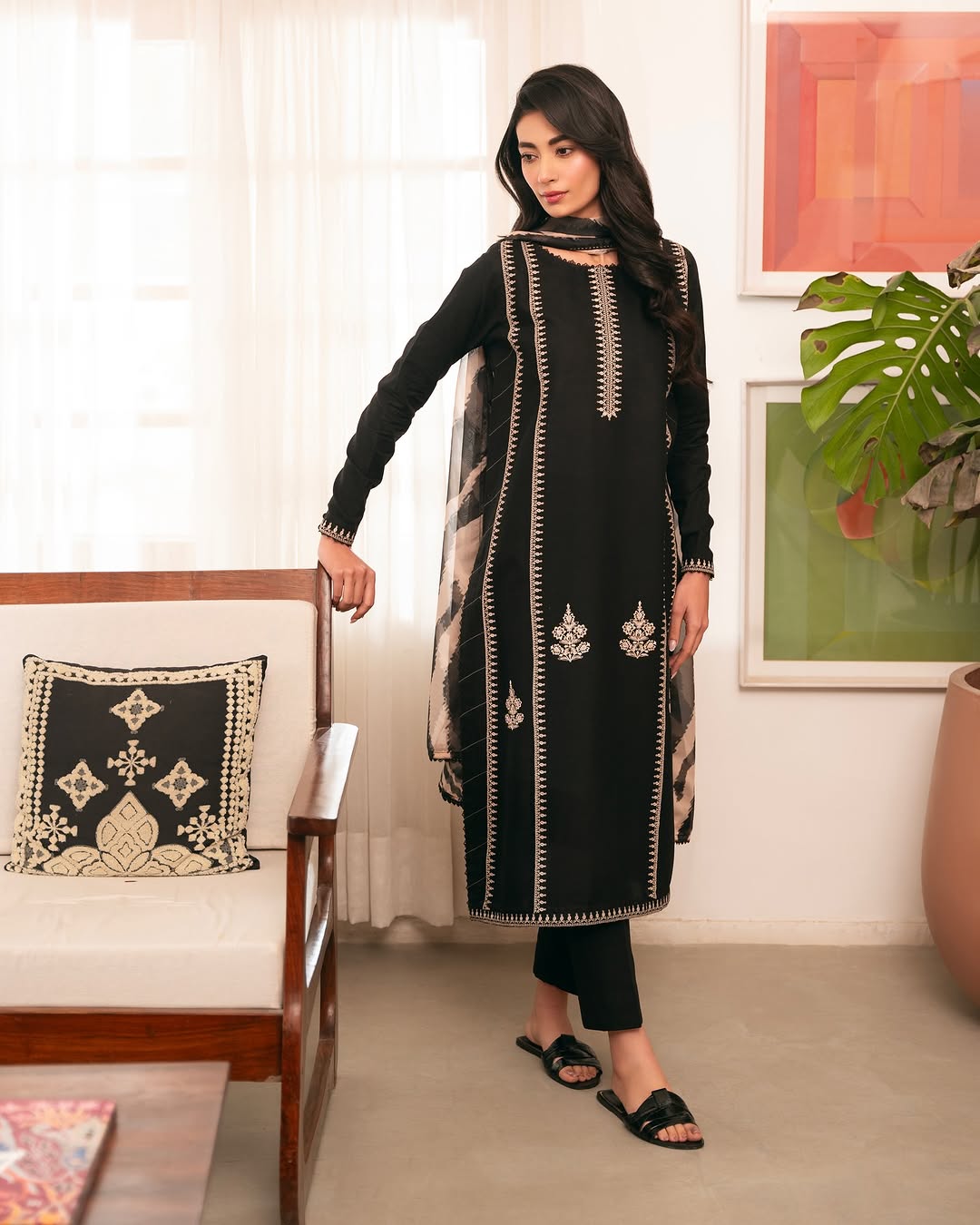 Wardah Long Length (Embroided 3 PCs)