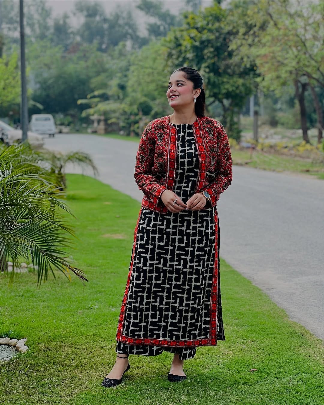 Niloofar (Digital 2 Pcs) With Koti