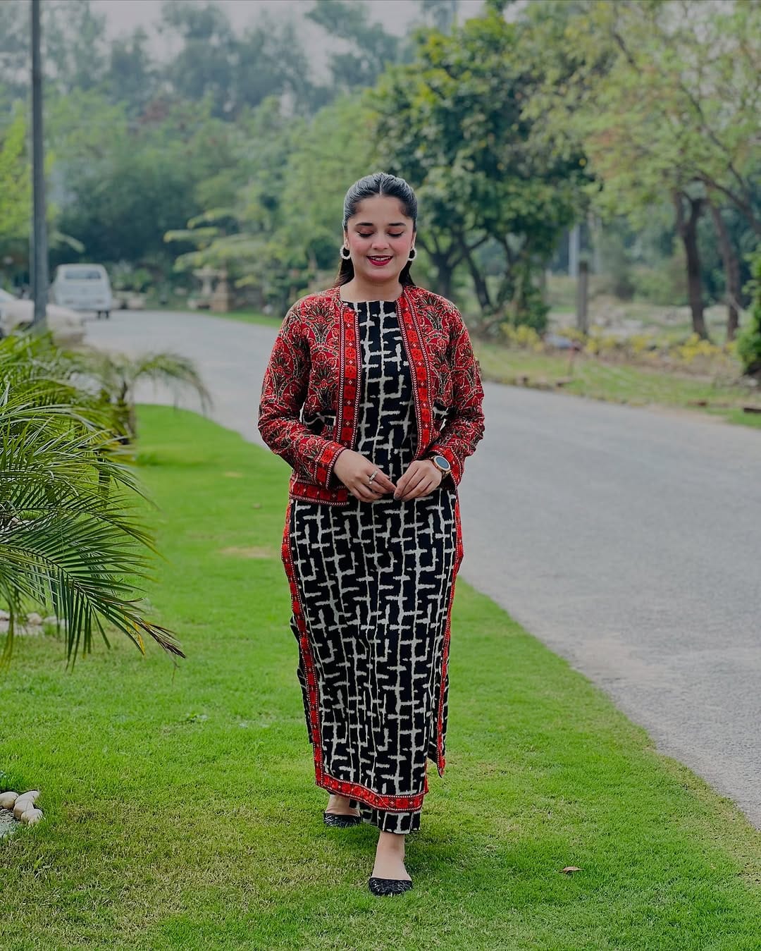 Niloofar (Digital 2 Pcs) With Koti