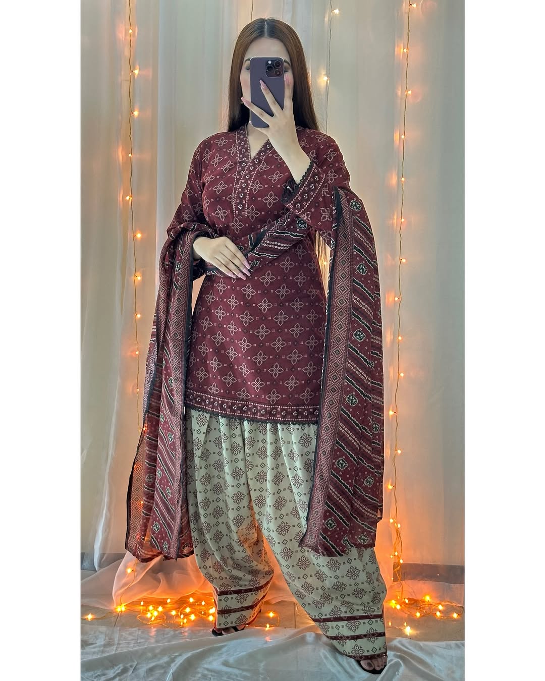Ajrak Mehroon (Farshi Shlwar) Digital 3 PCs