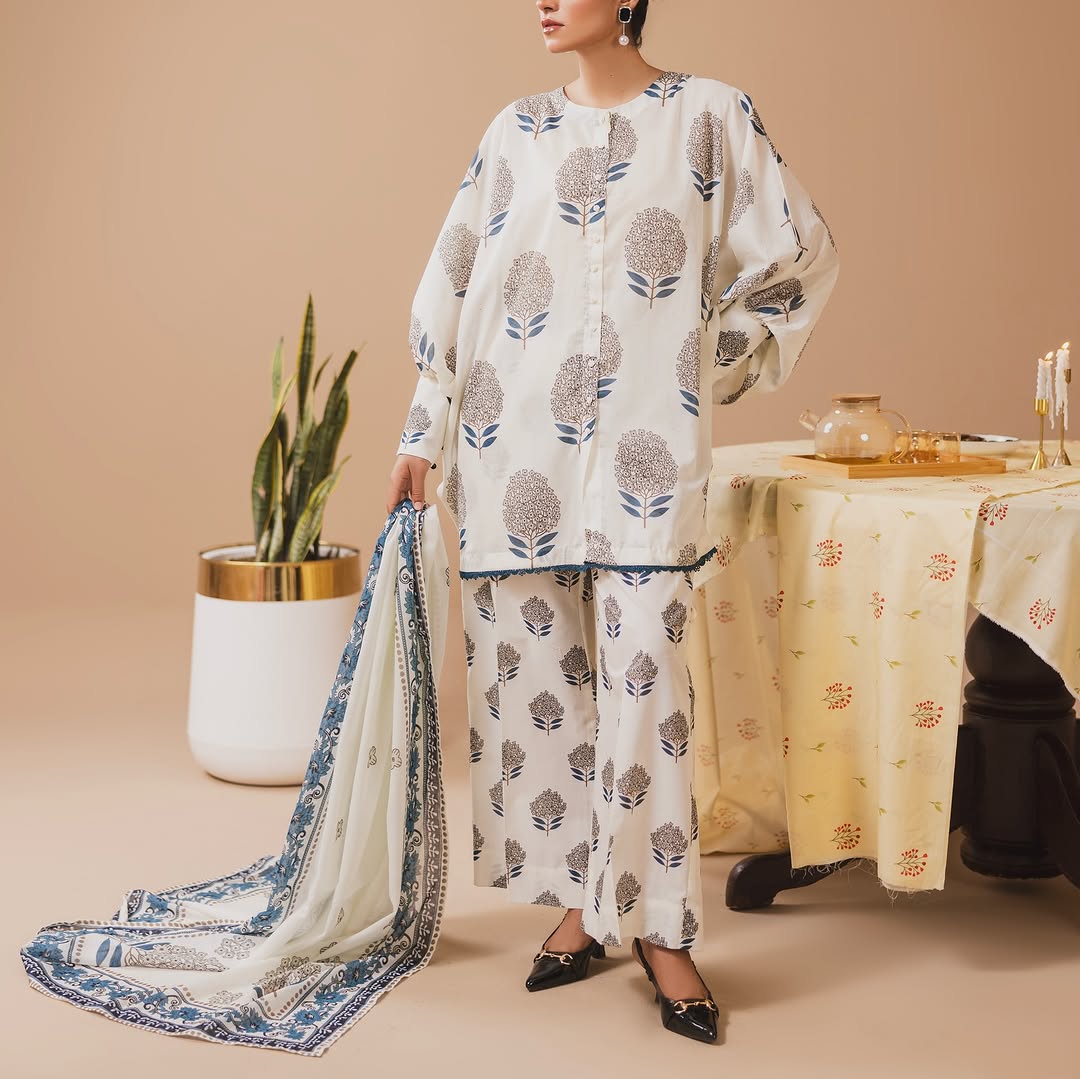 NOOR ZAAR (Stitched 3 Pcs)