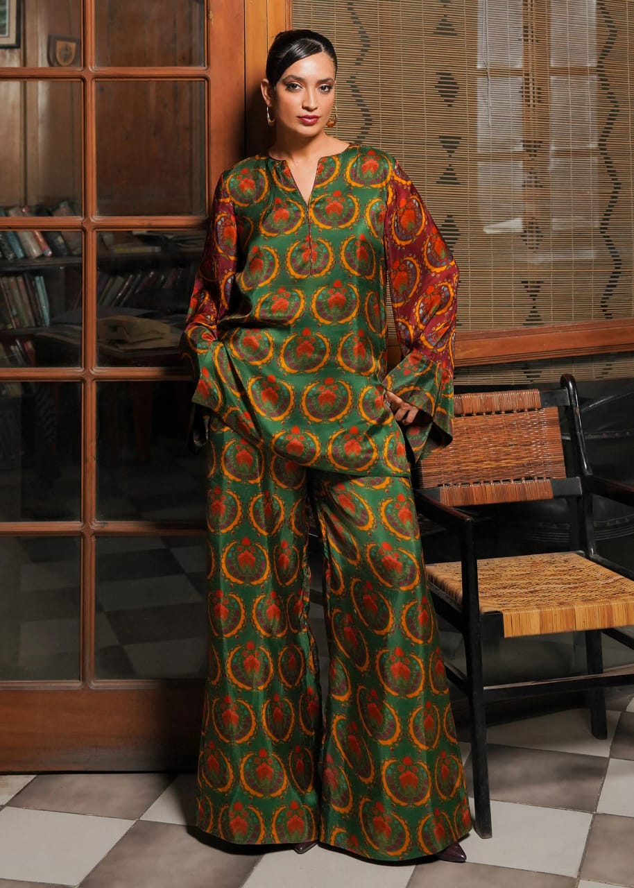 Utopia (Stitched 2 Pcs)