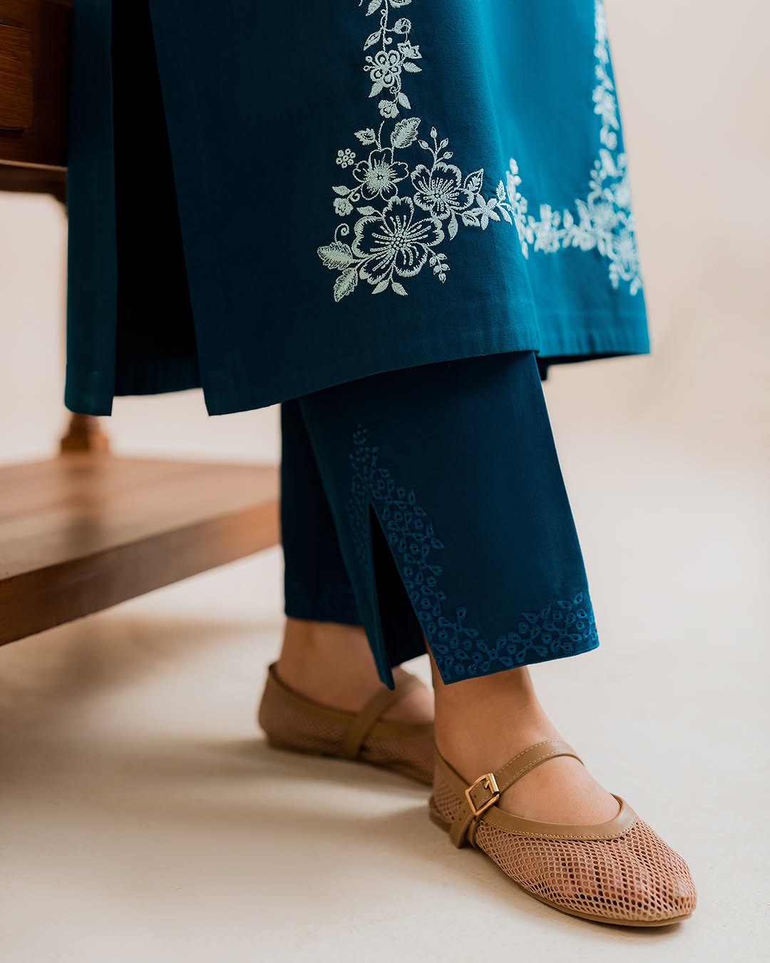 Noor Vol 1 ( Stitched 2 Pcs )