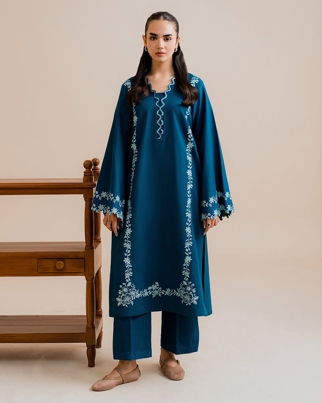 Noor Vol 1 ( Stitched 2 Pcs )